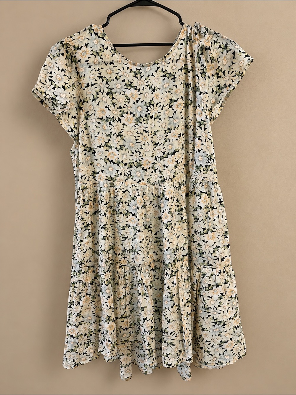 American Eagle Outfitters Cream Floral Tiered Dress with Green Leaf Accents